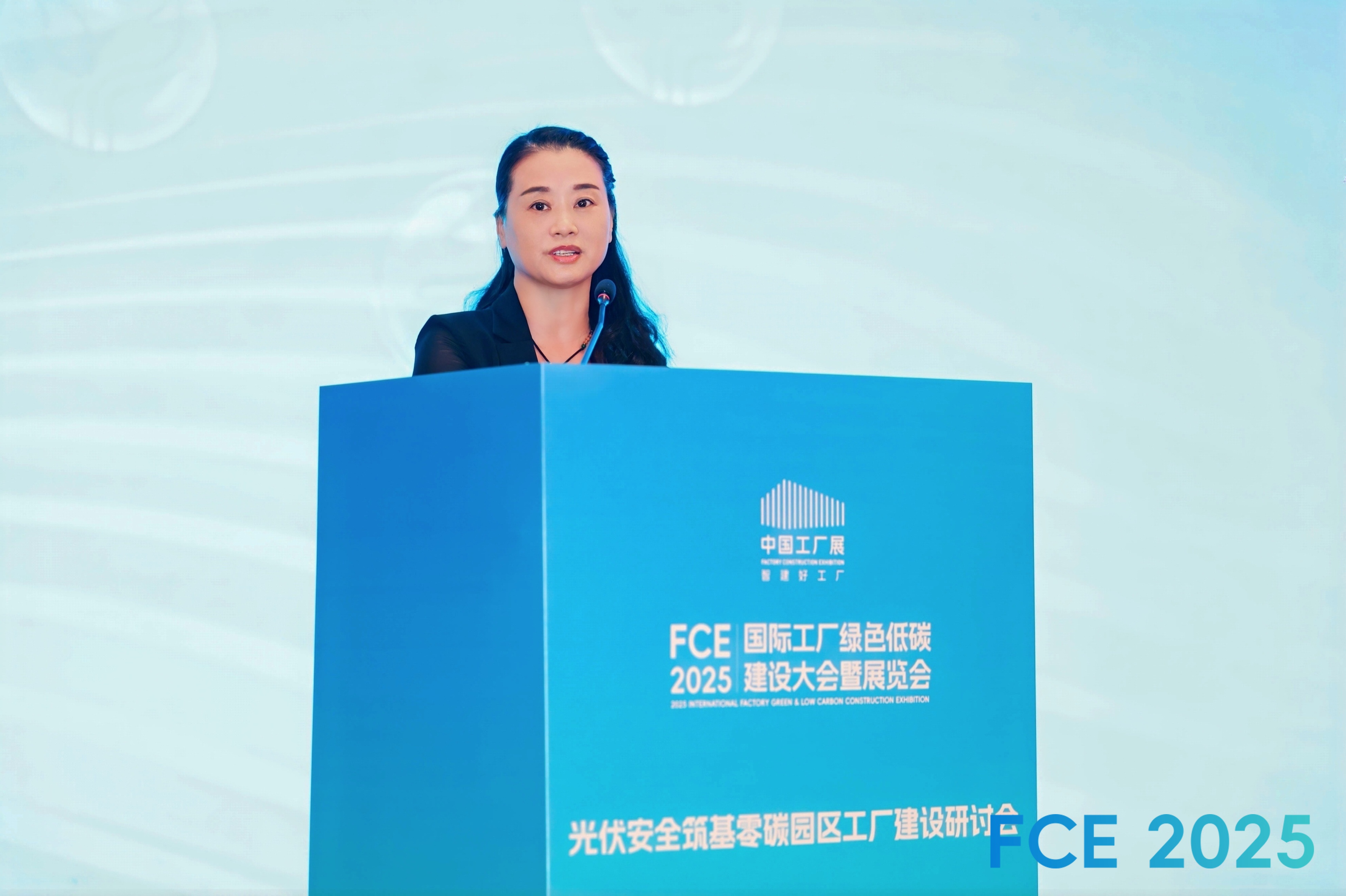 李爱武.jpg