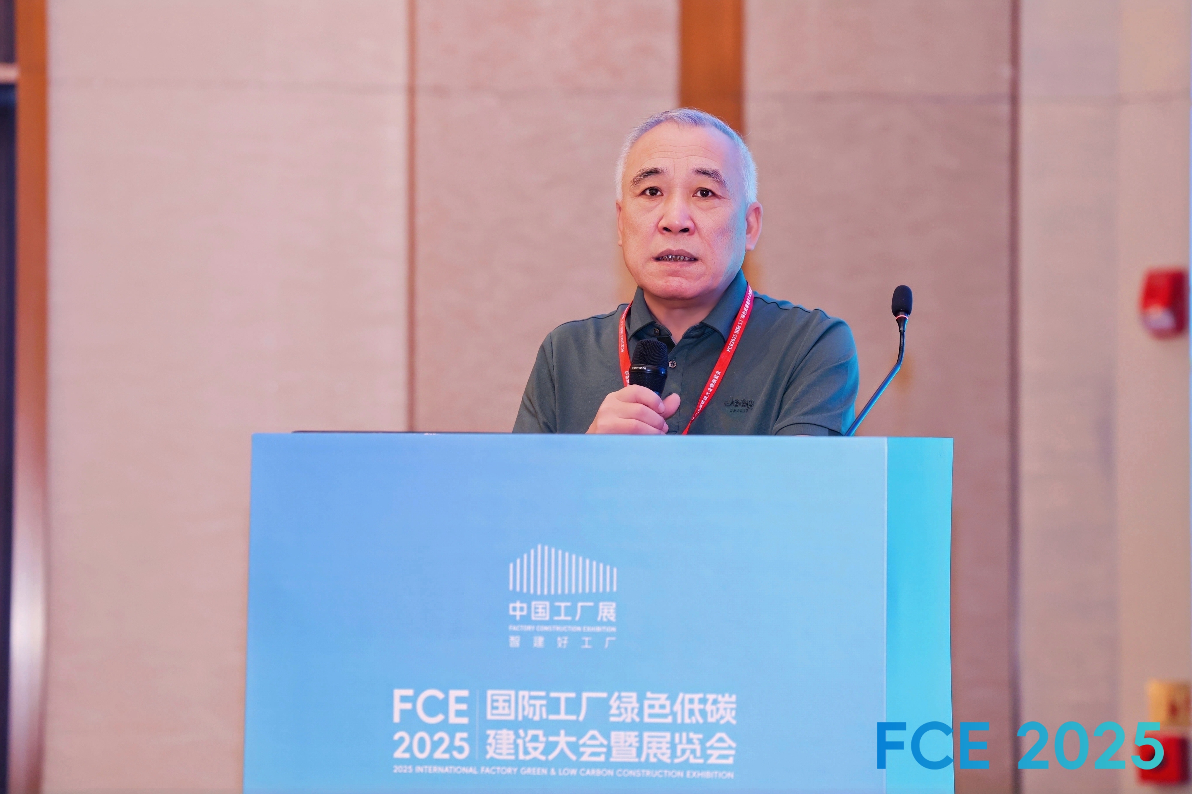 郭炳庆.jpg